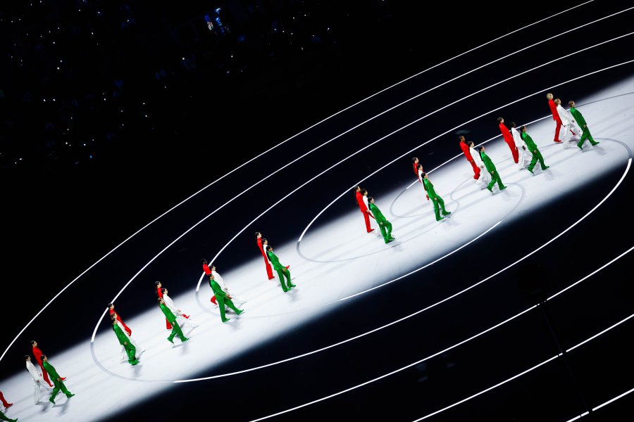 Церемонията по откриване на Зимните олимпийски игри в Милано Кортина1