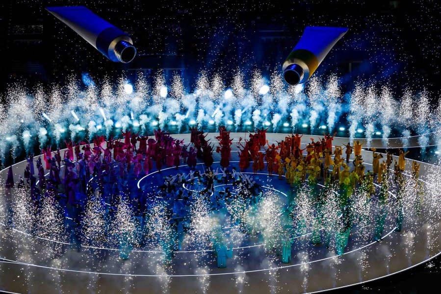 Церемонията по откриване на Зимните олимпийски игри в Милано Кортина1