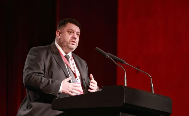 БСП се събра на извънреден конгрес, Зафиров подаде оставка