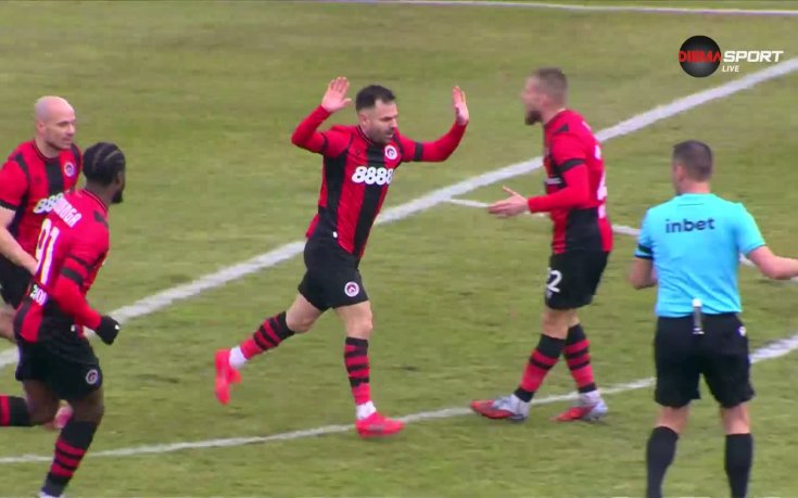 Спас Делев вкара на Лудогорец със страхотен удар