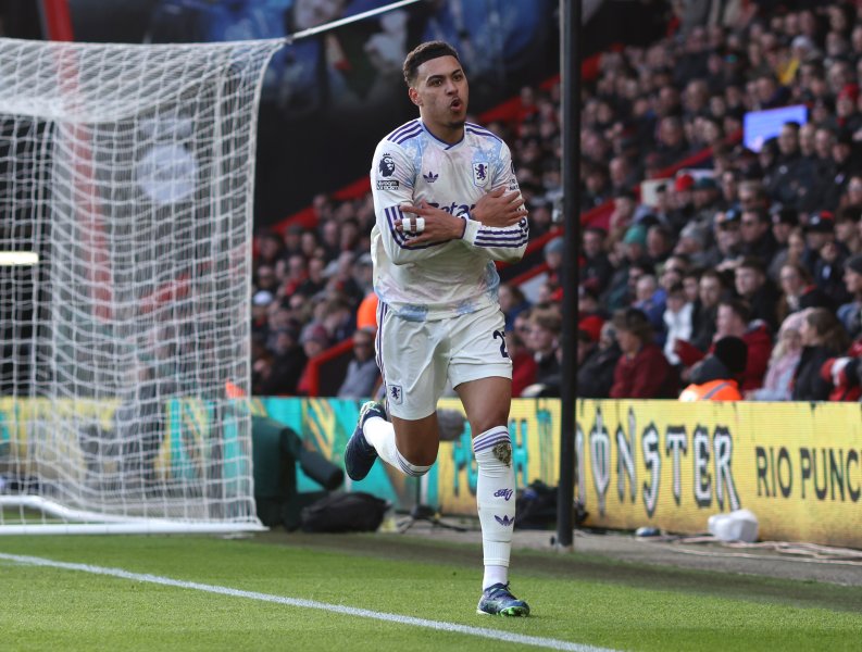 Борнемут Астън Вила1