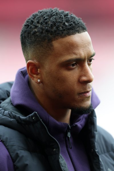 Борнемут Астън Вила1