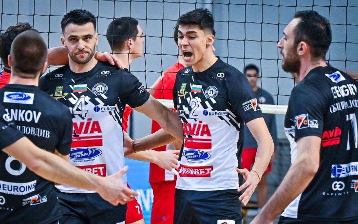 Локомотив Авиа победи ЦСКА и се изравни с Левски на върха