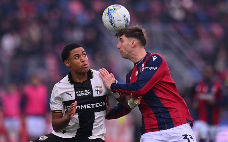 В мач с два червени картона Парма надви Болоня в самия край