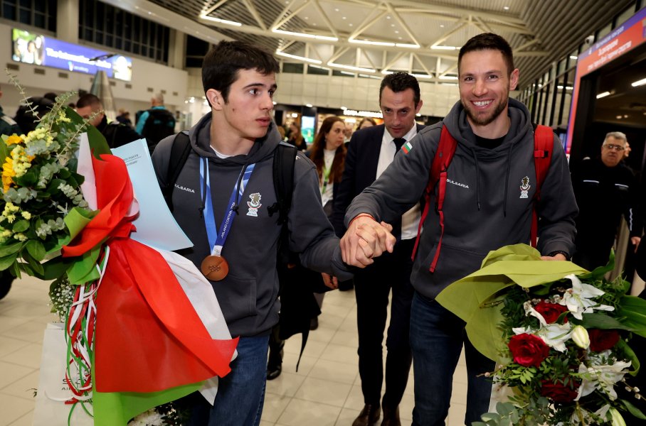 Тервел Замфиров се завърна в България1