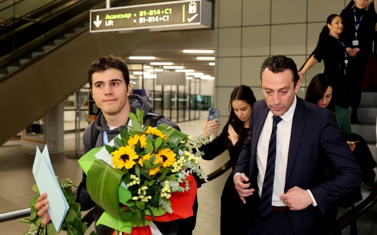 Тервел Замфиров избухна с уникална шега на летището (ВИДЕО)