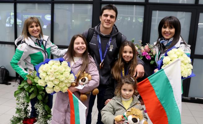 България посрещна Тервел Замфиров след бронза на Зимните олимпийски игри