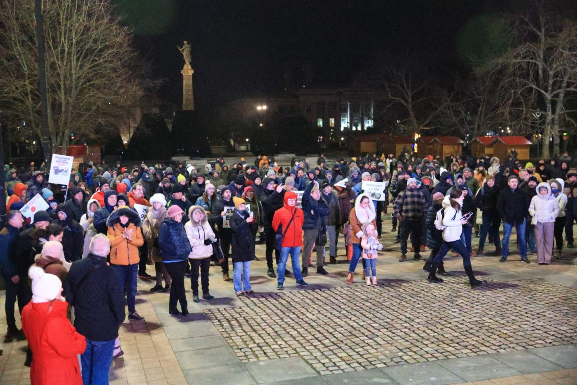 Протест в Русе срещу решението за купуване на паркинг за тирове