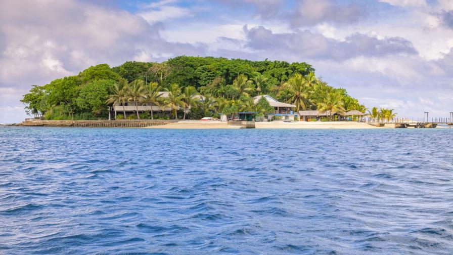 Частен остров за 350 000 паунда: Сделка или приключение?