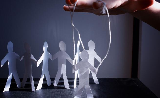 Отвъд вярата: Най-бруталните секти в историята