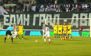 Напречната греда спаси Ботев Пловдив