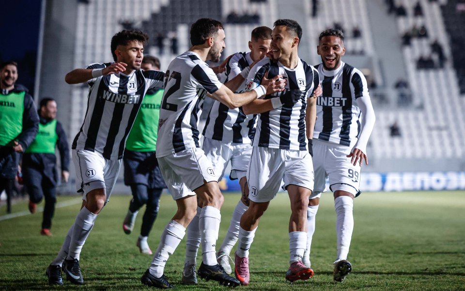 Локомотив Пловдив взе реванш от Ботев Пловдив и е на полуфинал за SESAME Купа на България