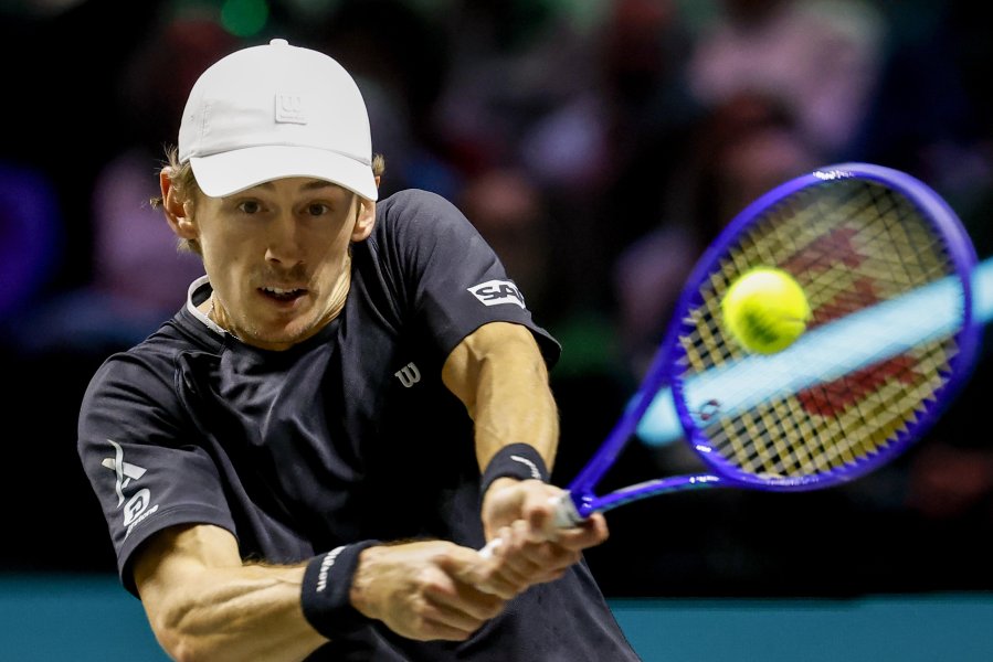 Алекс де Минор Стан Вавринка1