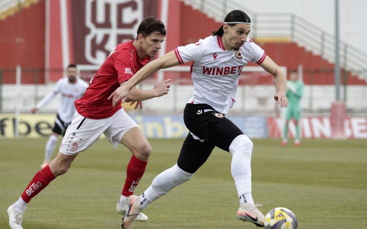 НА ЖИВО: ЦСКА 1948 - ЦСКА 0:1, гостите откриха точно преди почивката