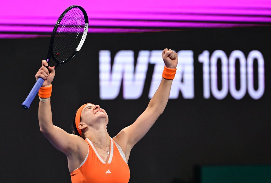 Каролина Мухова победи Виктория Мбоко и вдигна титлата в Доха1