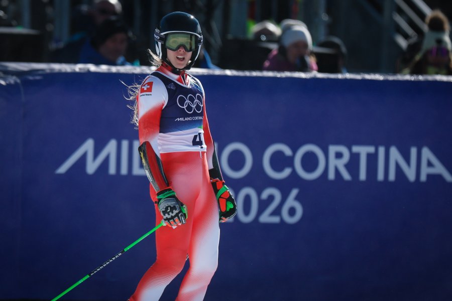 Гигантски слалом за жени с участието на Анина Цурбриген в1