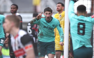 Уулвърхемптън се измъкна от калта срещу кошмар на Манчестър Юнайтед