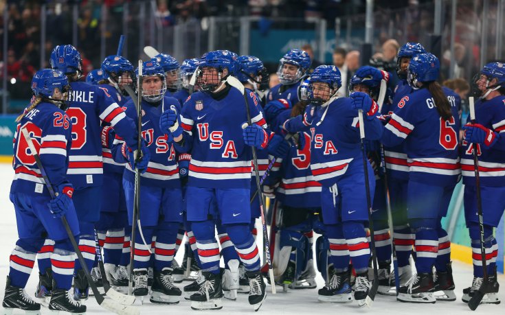 САЩ смаза Швеция и отново е на финал на олимпийския хокеен турнир