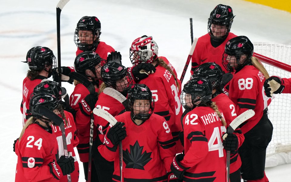 Канада срещу САЩ на финал в хокейния турнир при жените