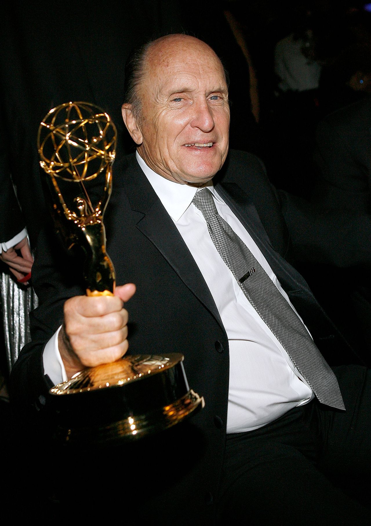 <p>Легендарният актьор Робърт Дювал почина в понеделник на 95-годишна възраст. Той беше известен с участието си в редица високо оценени от критиката проекти през холивудската си кариера, включително шедьоврите &bdquo;Кръстникът&ldquo; и &bdquo;Апокалипсис сега&ldquo;.</p>