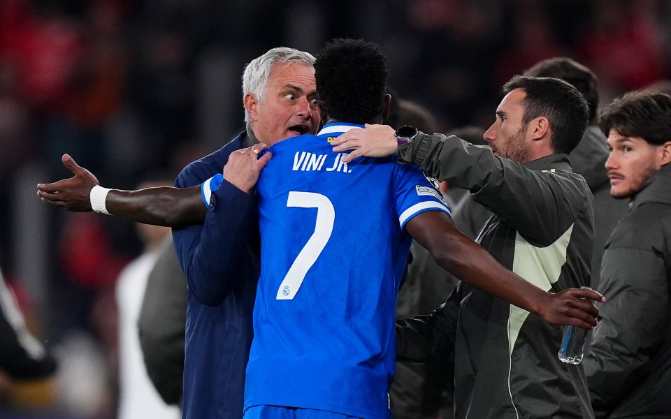 Реал пречупи Бенфика в изключителна драма, расистки скандал беляза мача