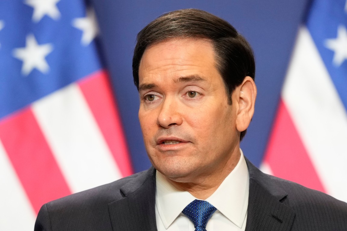 САЩ водят тайни преговори с внука на Кастро?