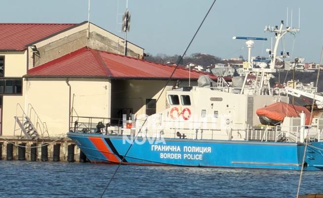 Нефтено петно е открито край Маслен нос, където изчезна кораб