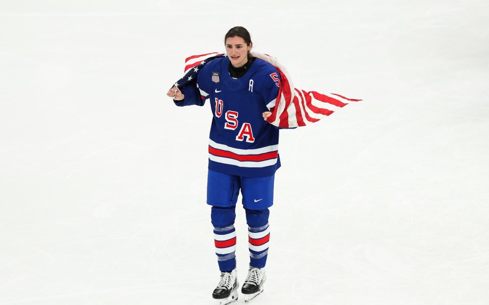 САЩ детронира Канада - стана олимпийски шампион по хокей за жени