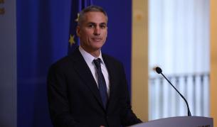 Кабинетът "Гюров" смени всички областни управители