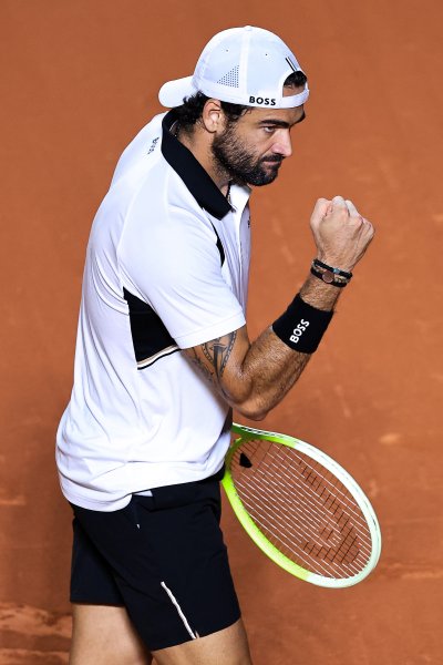 Игнасио Бусе Матео Беретини1