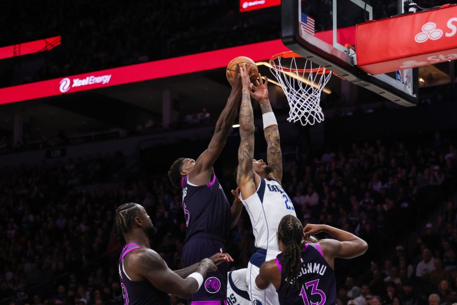 Минесота Тимбъруулвс Далас Маверикс1