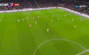 Арсенал отново поведе