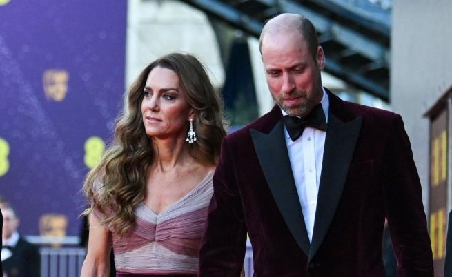 „Тревога и напрежение“: Експерт разчете скритите сигнали в езика на тялото на Уилям и Кейт