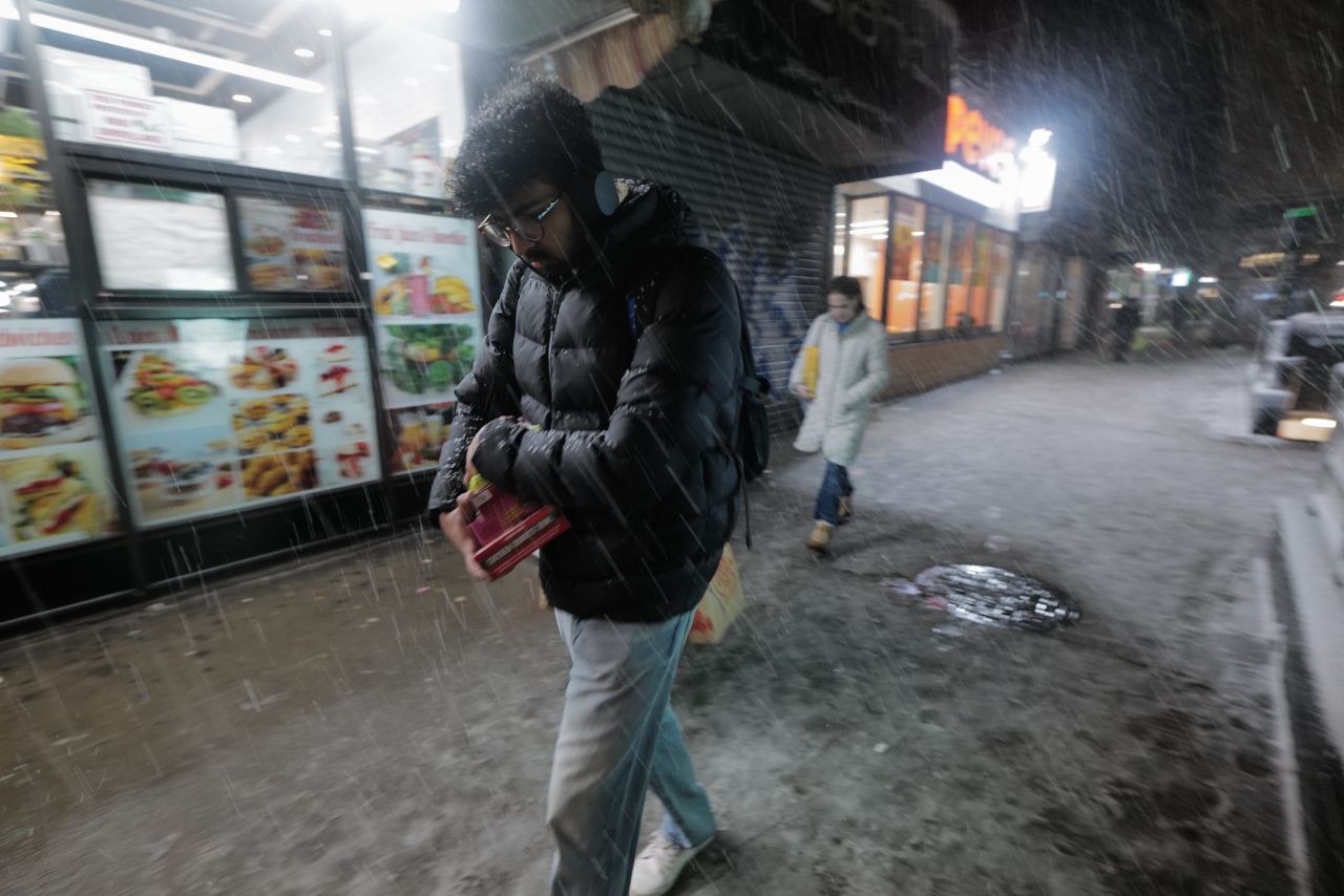 <p>Градът, който никога не спи, спря: Снежната стихия в Ню Йорк в снимки</p>