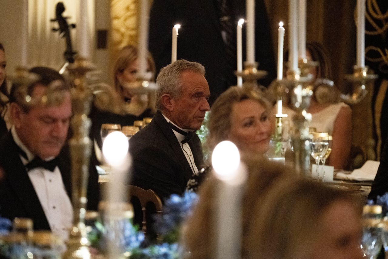 <p>Вечеря под обсада: Тръмп атакува съда и демократите по време на банкет в Белия дом</p>