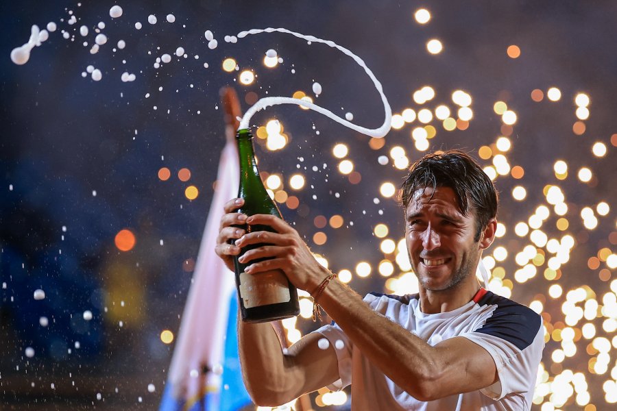 Томас Ечевери с първа титла от ATP след триумф над1