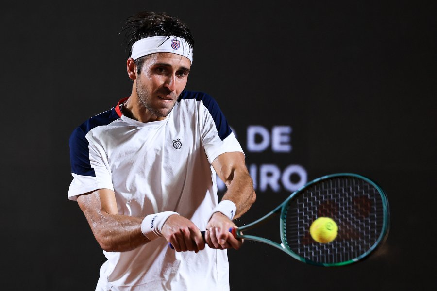 Томас Ечевери с първа титла от ATP след триумф над1