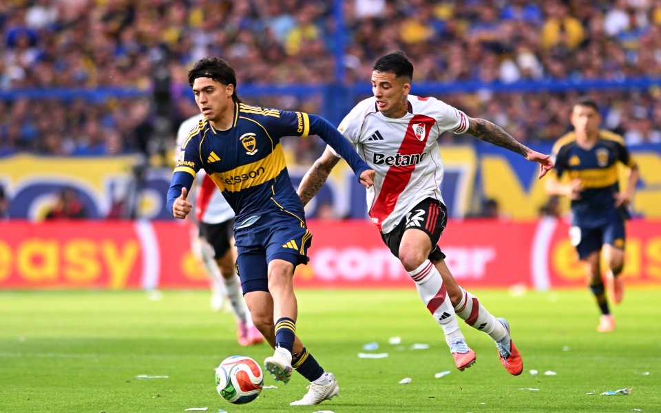 Обвинения за данъчни измами спират първенството на Аржентина