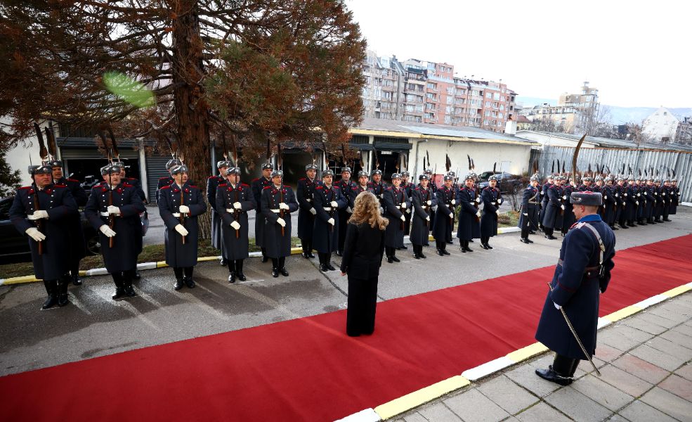 <p>Илияна Йотова присъства на годишната конференция на началника на отбраната.</p>