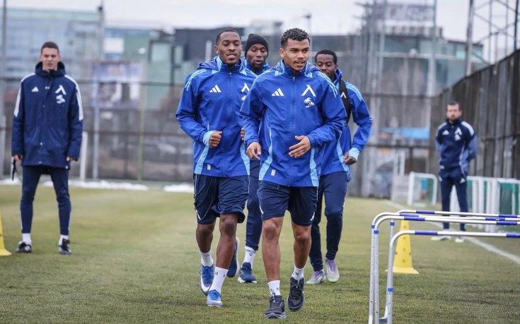 Левски с открита тренировка преди дербито срещу Локомотив София