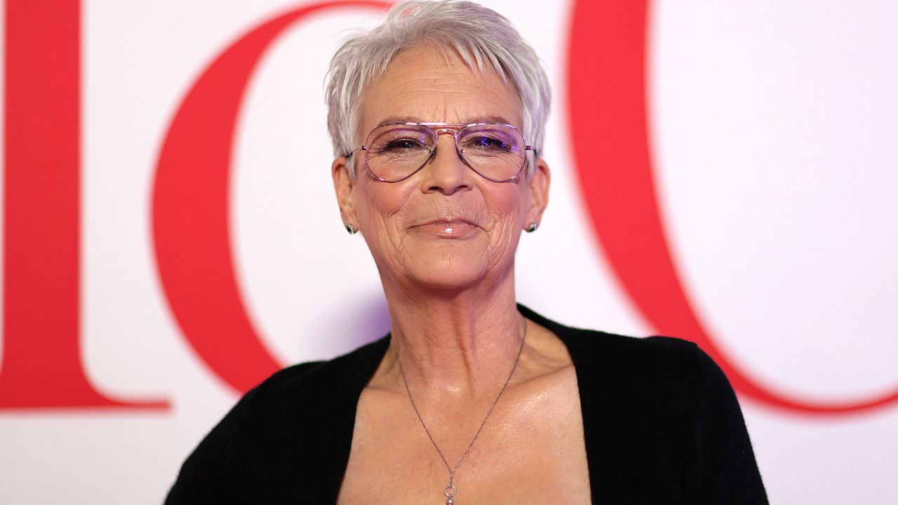 Джейми Лий Кърстис скърби за „първата си любов“ Робърт Карадайн