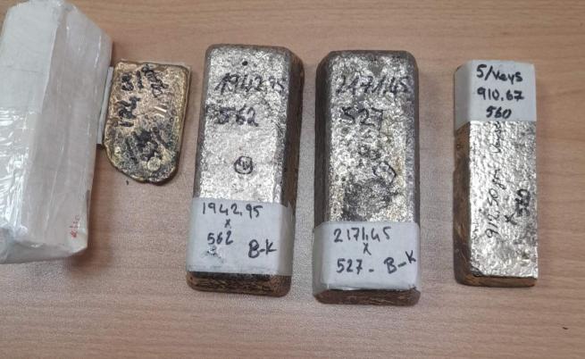 Откриха кокаин и злато за над 1,4 млн. евро на 