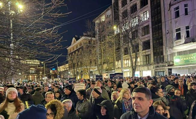 Протест срещу Сарафов пред Съдебната палата в София