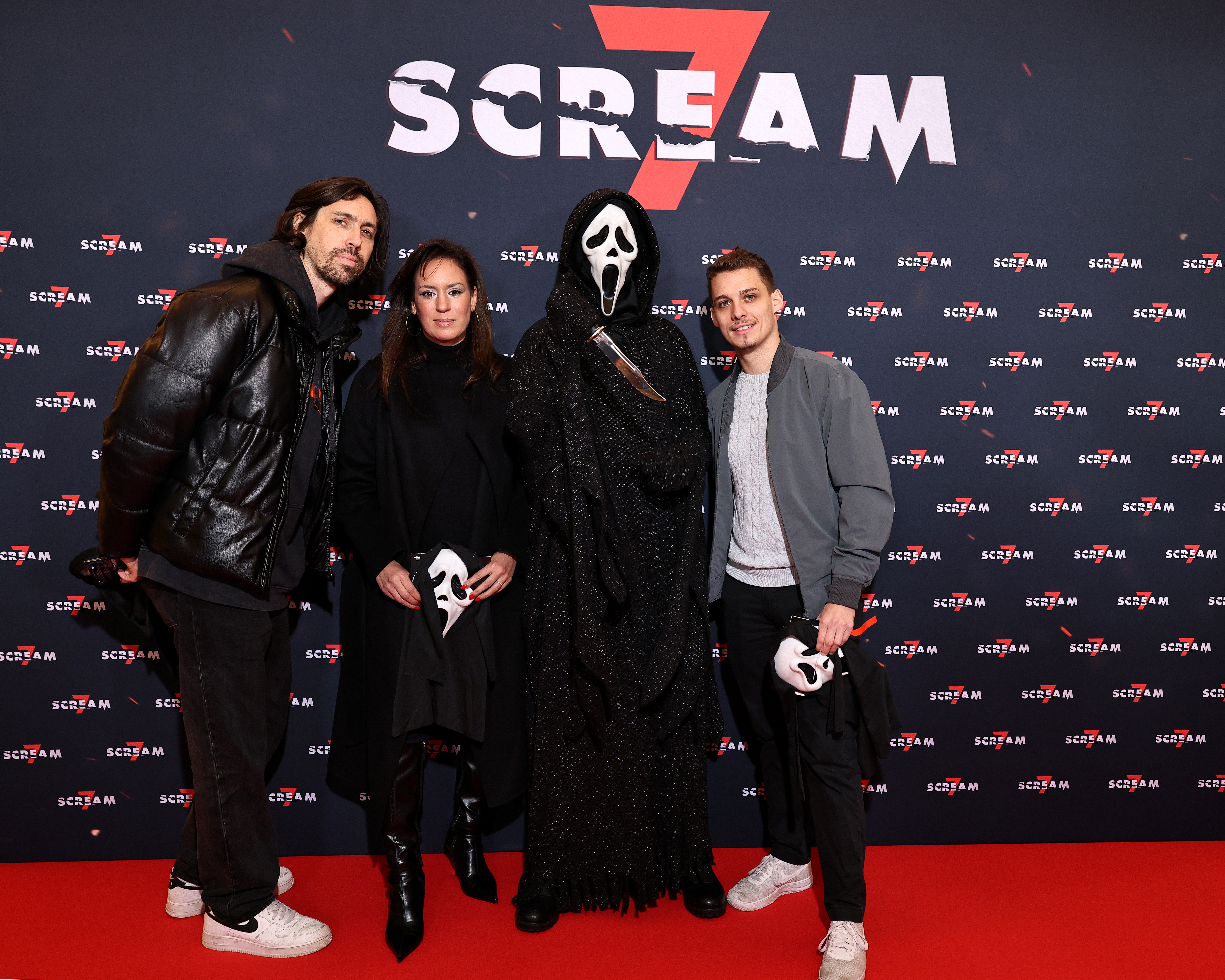 <p>Звездите на премиерата на хоръра &bdquo;Писък 7&ldquo; в Paramount Studios.</p>