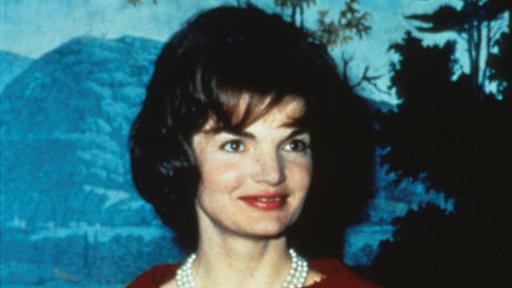 Домът на една първа дама: Какво се случи с апартамента на Джаки Кенеди на Пето авеню