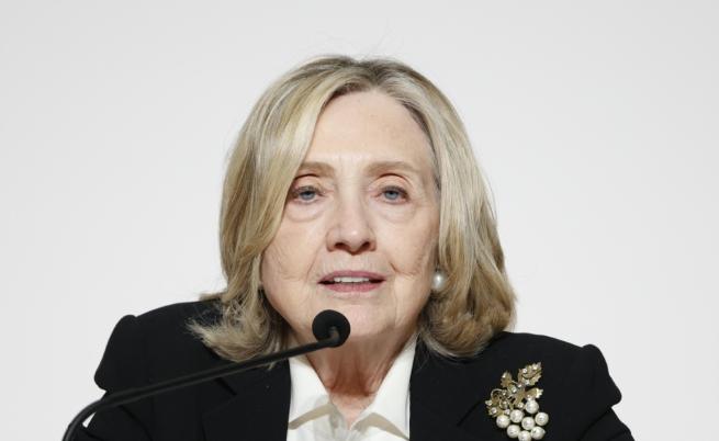 Хилари Клинтън отрече за връзки с Епстийн, призова Тръмп да свидетелства