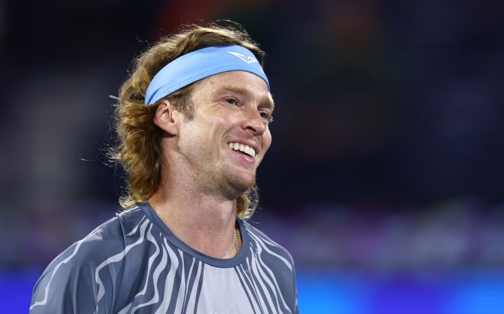 Рубльов и Фис са на полуфинал в Барселона