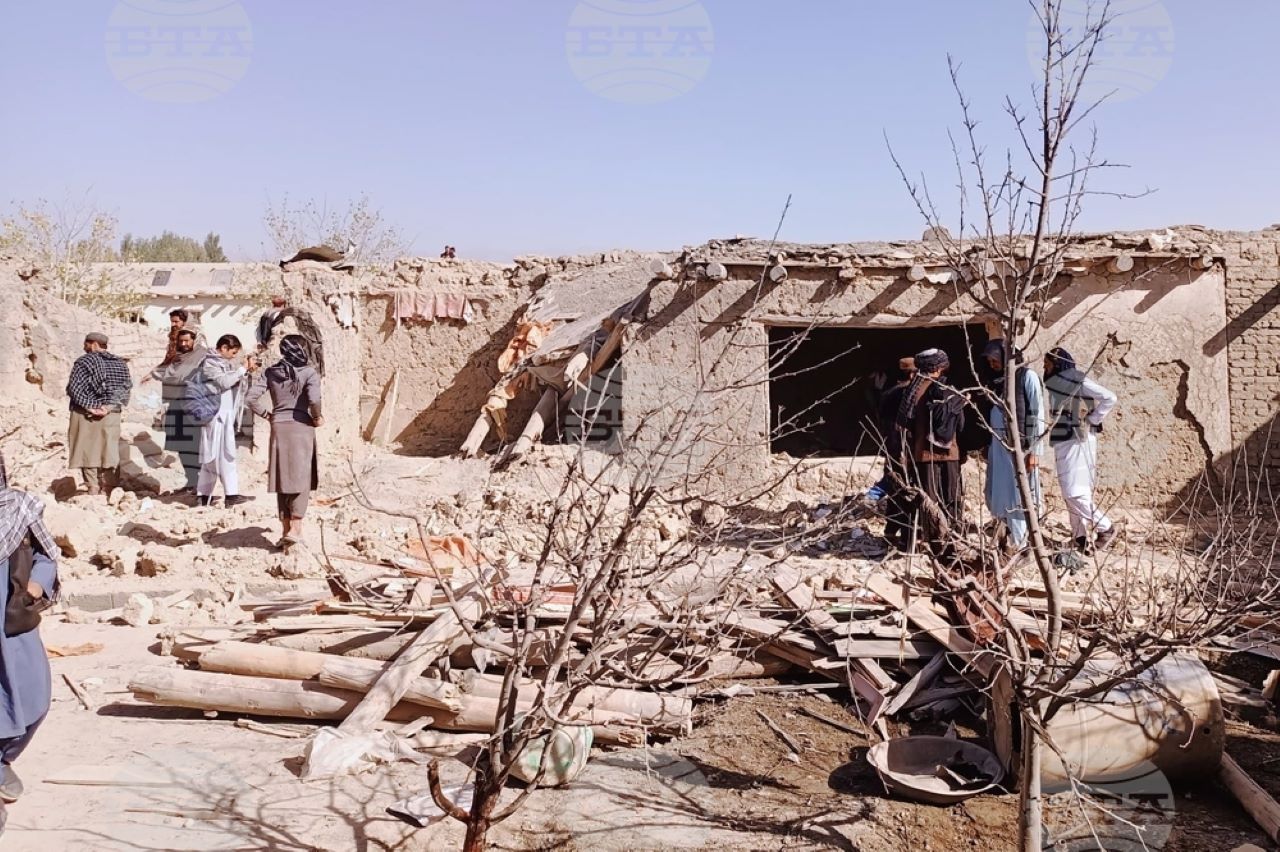 "Сега вече сме в открита война": Пакистан бомбардира Афганистан