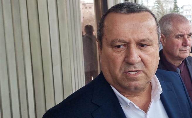 Адемов: Вдигането на пенсиите и заплатите е в бюджета