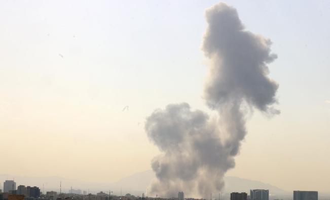 Американски и израелски удари поразиха нефтено хранилище в Техеран